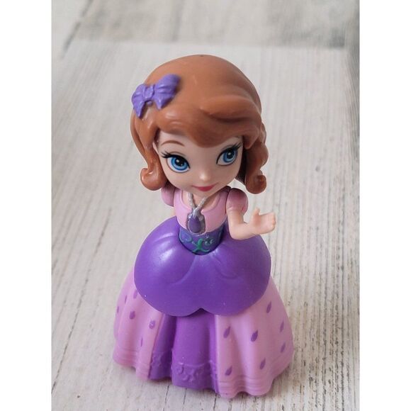 Mattel 2012 Sophia the 1st disney junior Pixar toy figure - Picture 1 of 4